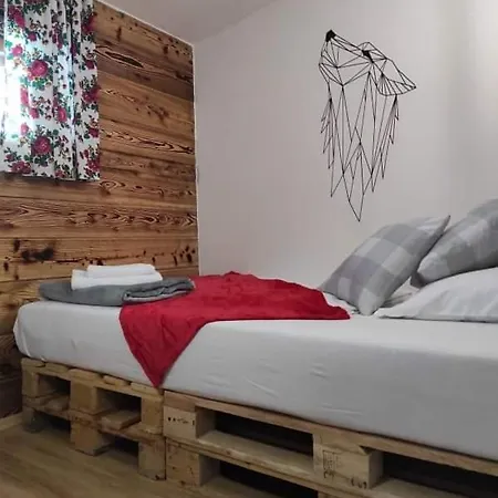 Chalpa Na Skarpie Dağ evi Meszna